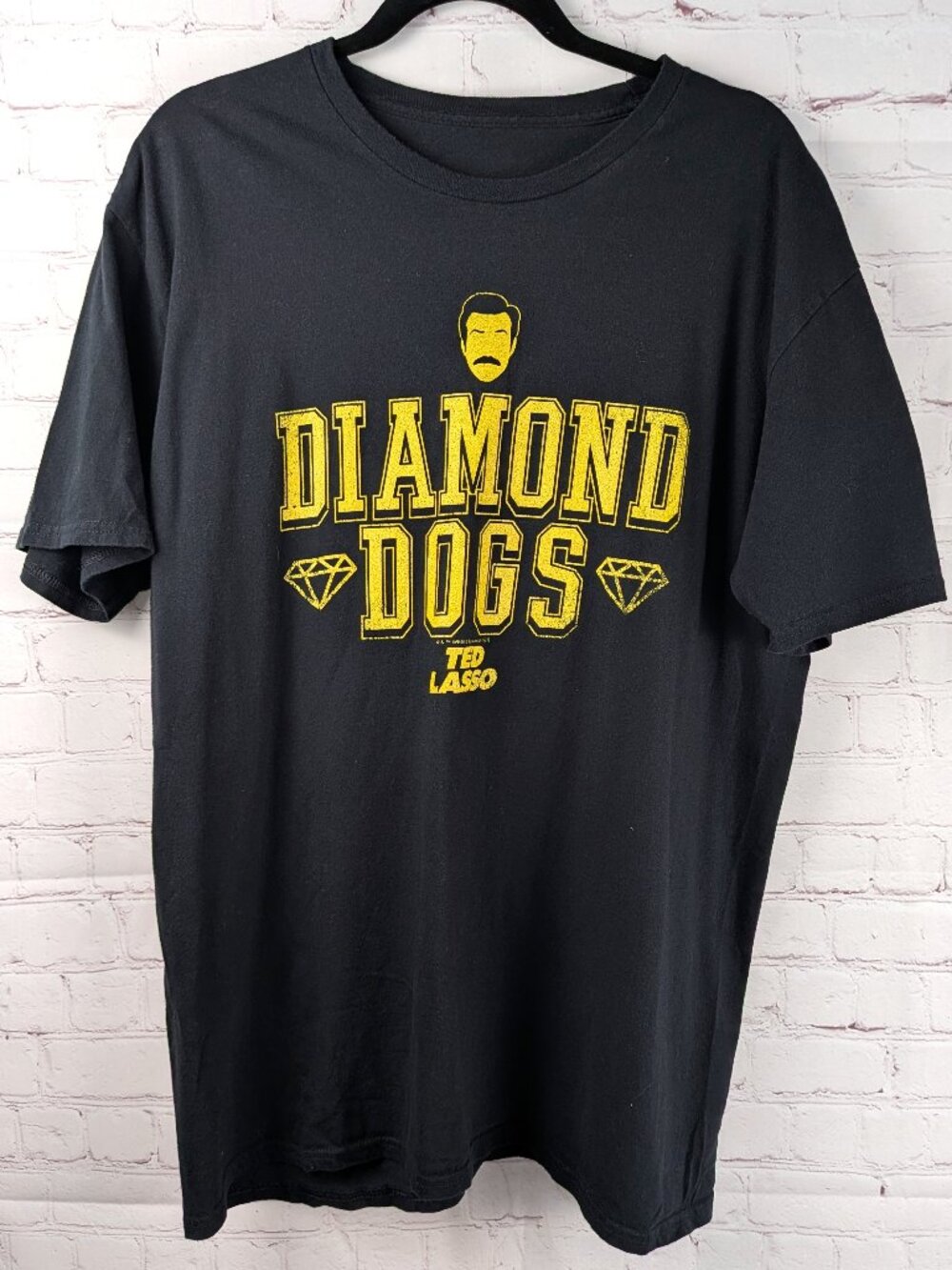 Ted Lasso Diamond Dogs Graphic Tee XL